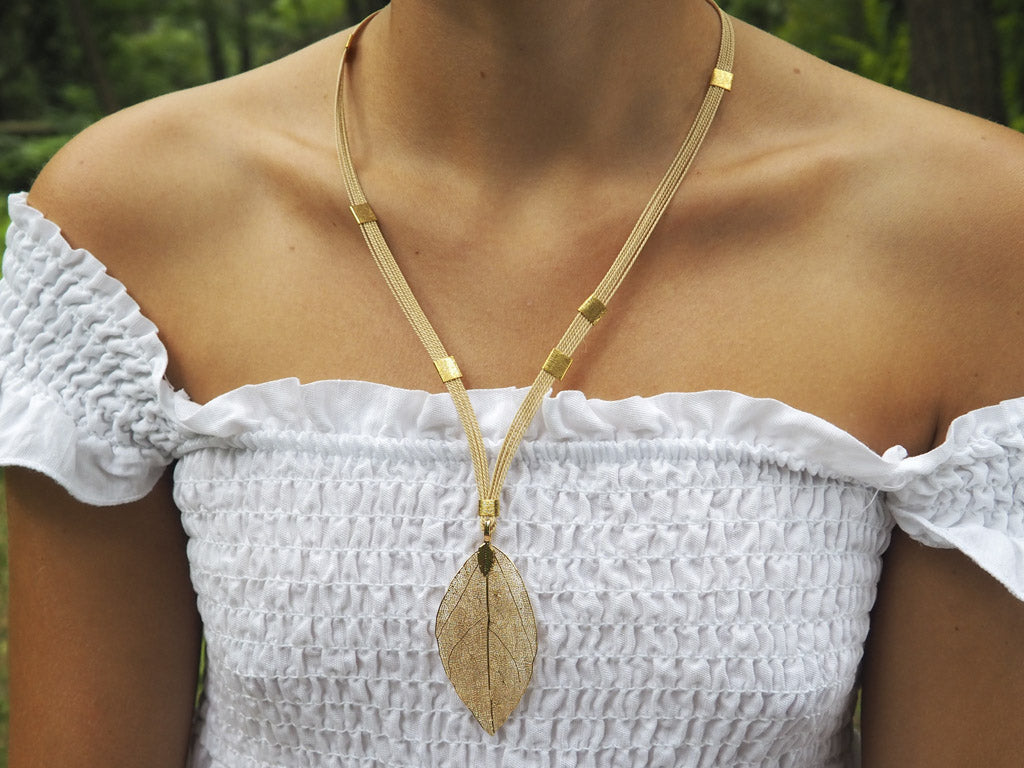 Collar buriti hoja largo